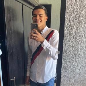 Meet your Posher, Aarón